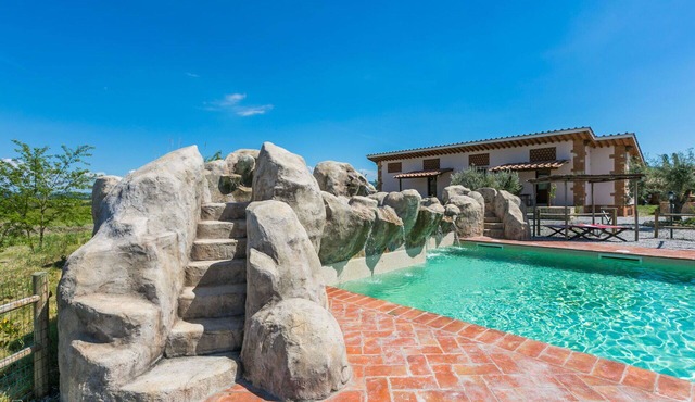 Nice apartment for 4 people with A/C, pool, WIFI, patio and pets allowed
