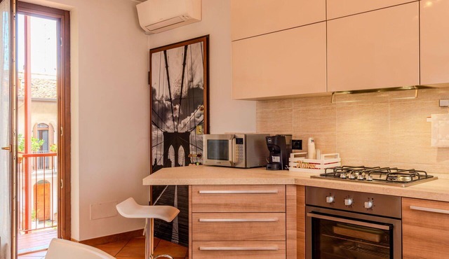Nice apartment for 4 people with WIFI, A/C, TV and balcony