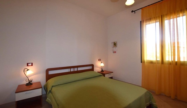 Nice apartment for 6 guests with pool, WIFI, TV and pets allowed, close to Castelsardo