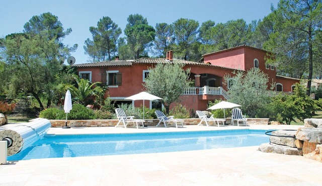 Nice apartment in Puget-sur-Argens