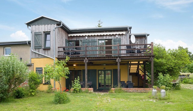 Nice apartment in Am Salzhaff with WiFi