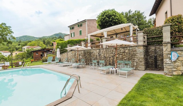 Nice apartment in a small hamlet, swimming pool, jacuzzi and sauna