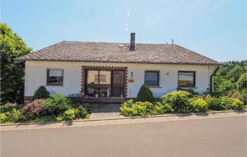 Nice Apartment In Grenderich With Wifi