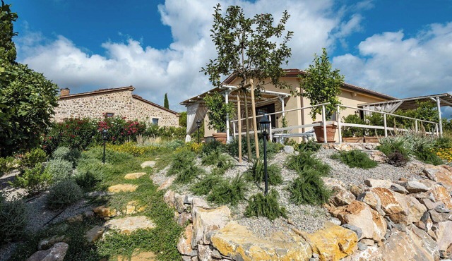 Nice apartment in villa for 2 people with WIFI, A/C, private pool, TV, terrace and panoramic view