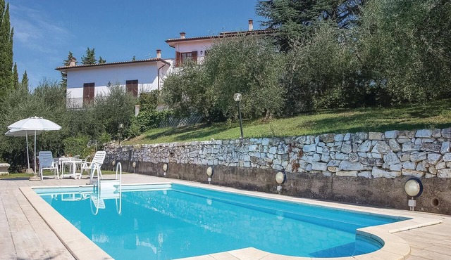 Nice apartment in Marti PI with WiFi