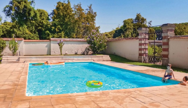 Nice apartment in Ocquerre with swimming pool