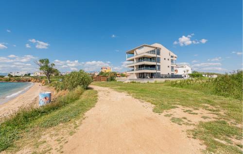Nice Apartment In Povljana With Wifi