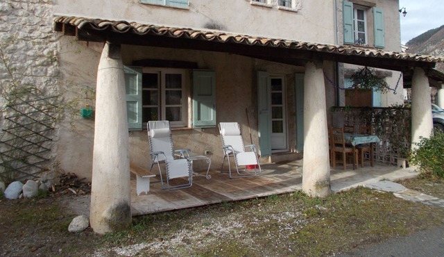 NICE APARTMENT IN QUIET VILLA (Massacan)