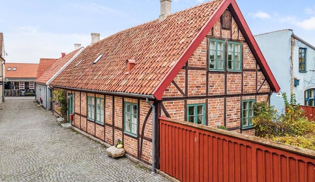 Nice apartment in Simrishamn with WiFi