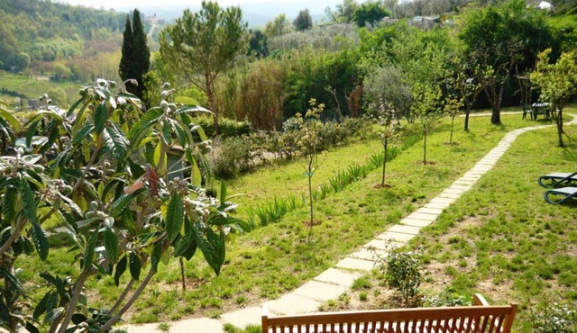 Nice apartment in villa for 2 people with pool, WIFI and TV, close to San Gimignano