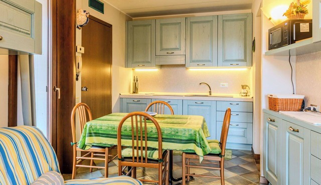 Nice apartment for 5 people with WIFI, TV, patio and panoramic view