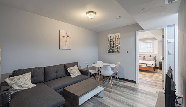 Nice Cozy Apartment 3-Beds Easy Parking