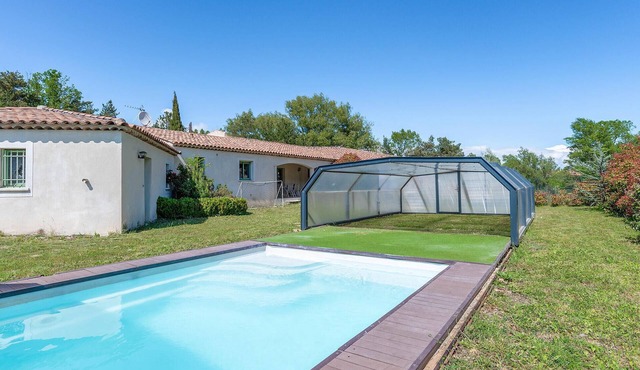 Nice home in Plan-d'Aups-Sainte-Bau
