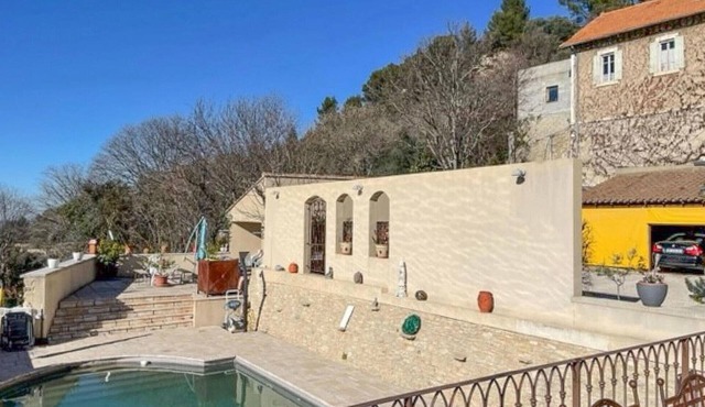 Nice home in La Roque-sur-Pernes