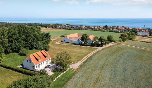 Nice home in Allinge with kitchen