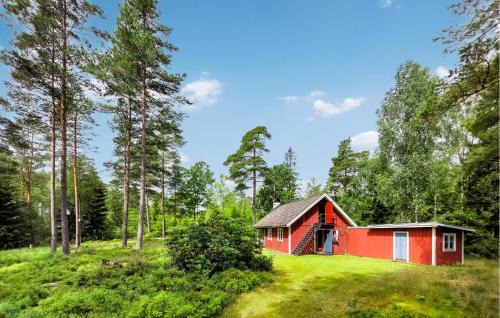 Nice Home In Annerstad With Wifi