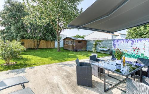 Nice Home In Dolus-D'oléron With Wifi