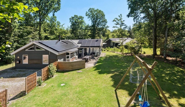 Nice home in Glesborg with sauna