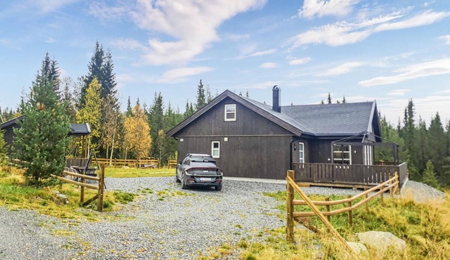 Nice home in Hemsedal with sauna