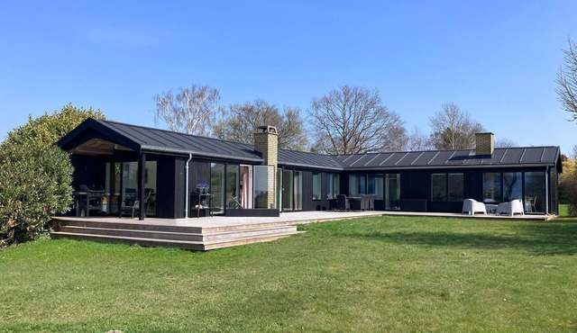 Nice home in Kirke Hyllinge with house sea view