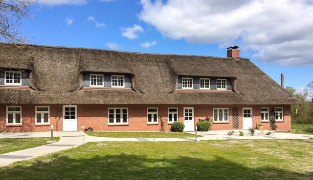 Nice home in Langenhorn with WiFi
