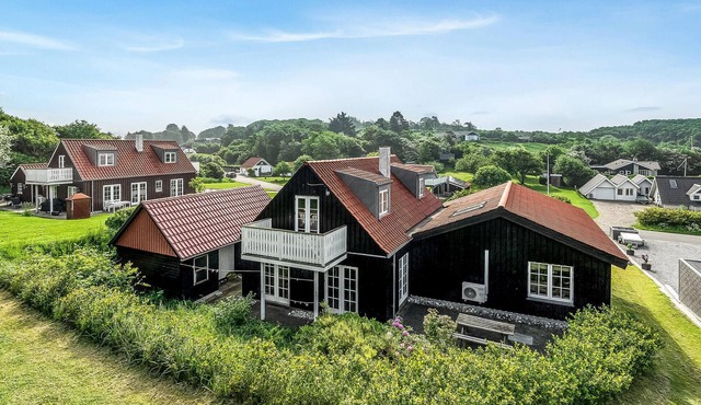 Nice home in Spøttrup with sauna