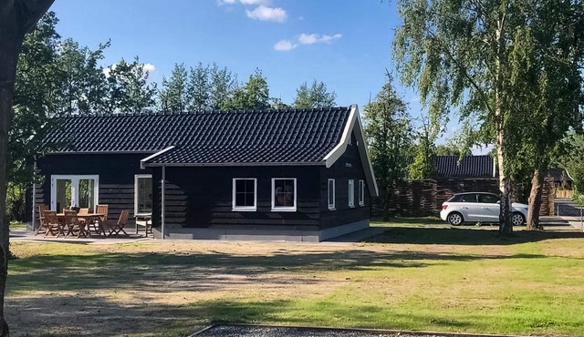 Nice home in Strijen with WiFi