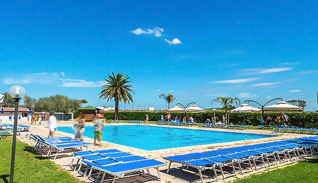 Nice home in Tarquinia with outdoor swimming pool
