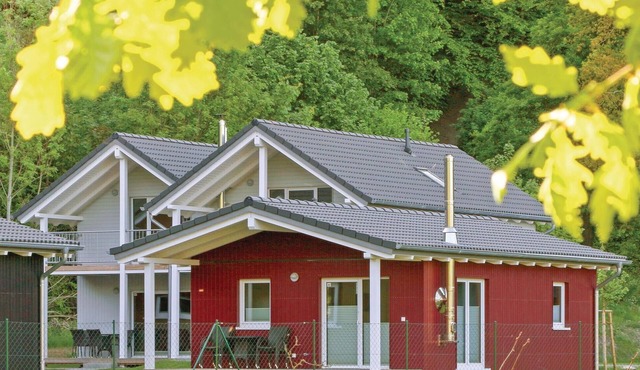 Nice home in Thale with sauna