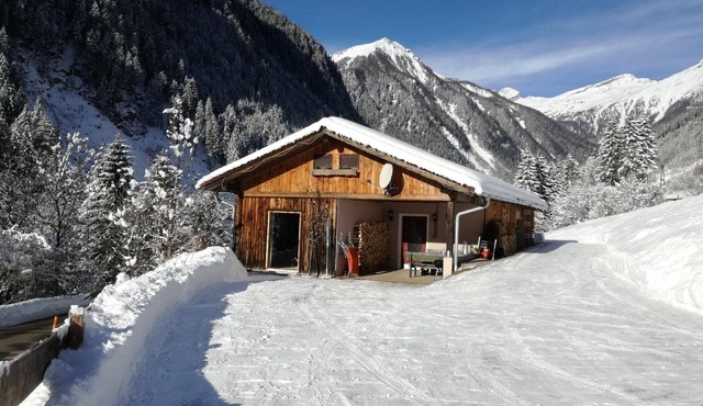 Nice House in Innerfragant with Private Parking
