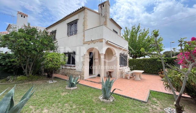Nice house with private garden