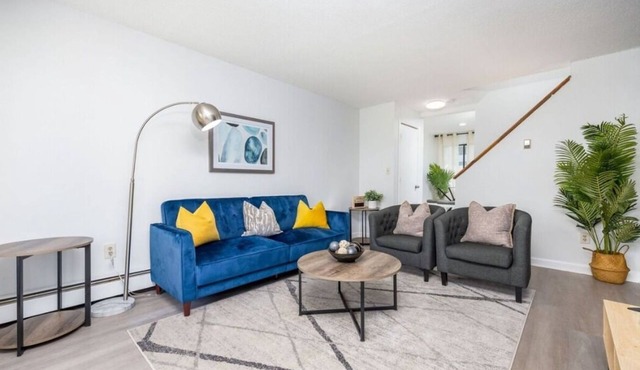 Nice Private Condo in Hartford