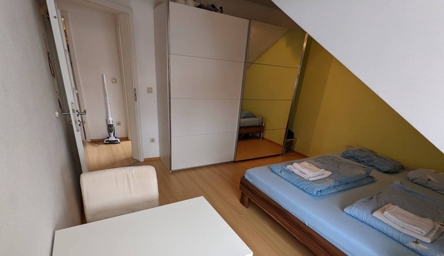Nice private room in a house with shared bathroom