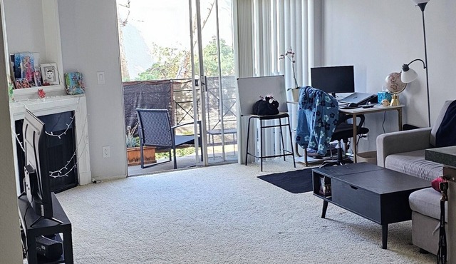 Nice &quiet 1 bedroom, 1 bath apartment located at only 10 min from LAX Airport,