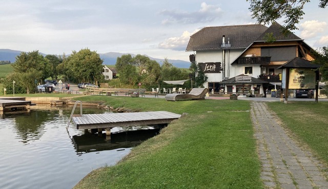 Nice room by the Lake