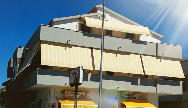" NICE SILVI " < >APARTMENT AT 400 MT. FROM THE SEA