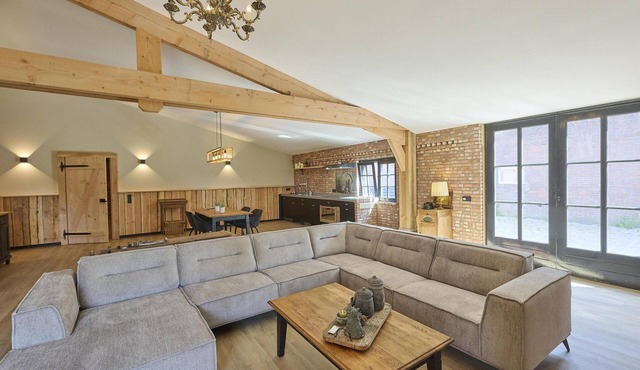 Nice spacious house with a sauna and steam room