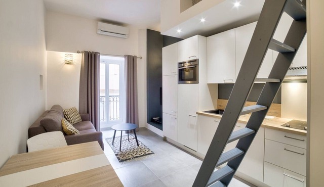 Nice: studio near the Basilica of Notre Dame