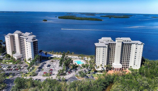 Nicely Appointed and Updated Two Bedroom Condo - Sanibel Harbour Resort 1012