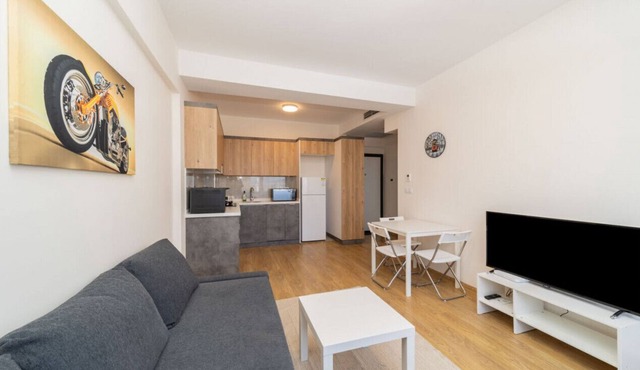 Nifty Flat with Shared Pool in Kepez