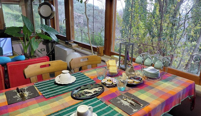 Nine kilometers from Lake Turano, cozy wooden chalet.