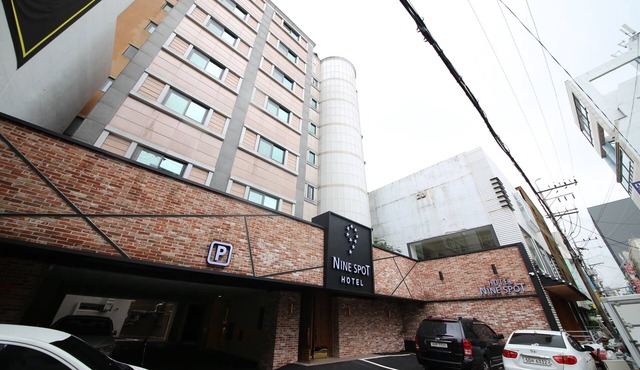 Ninespot Hotel
