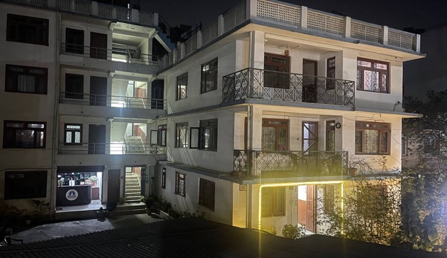 Nirvaan Guest House