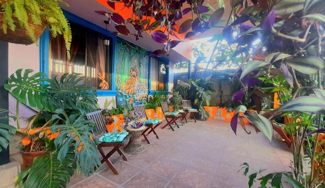 Nirvana Apartament Hostal