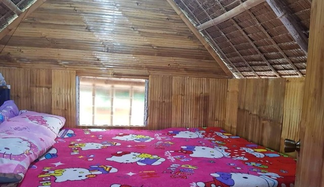 Nirvana bamboo house/private cr