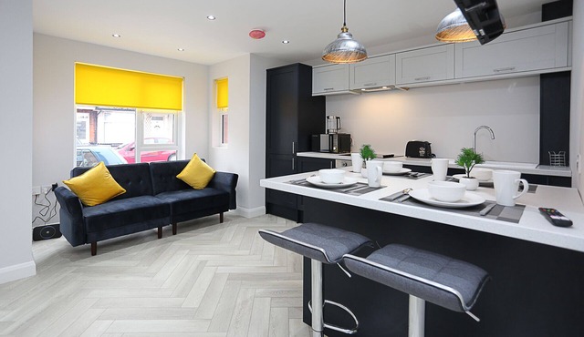No 1 Luxury Service Accommodation