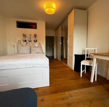 NO-Television One bedroom apartment