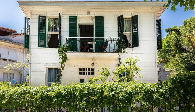 No16 Ada