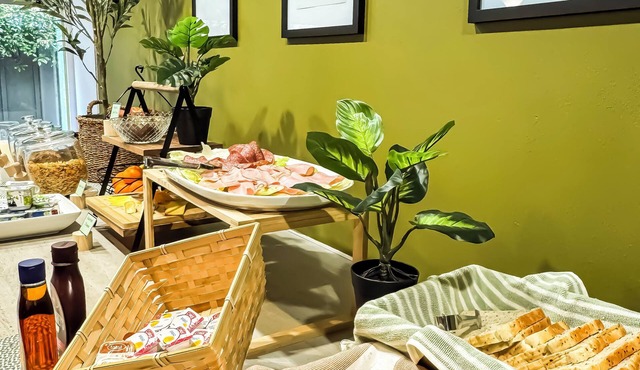 Noa Hotel