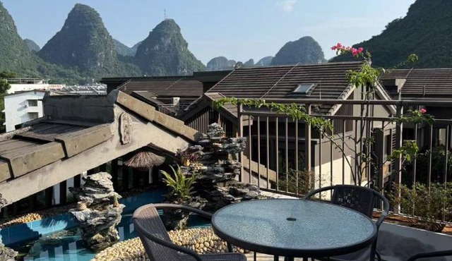 Noah's Residence, Li River Cruise, West Street, Yangshuo, Guilin, China